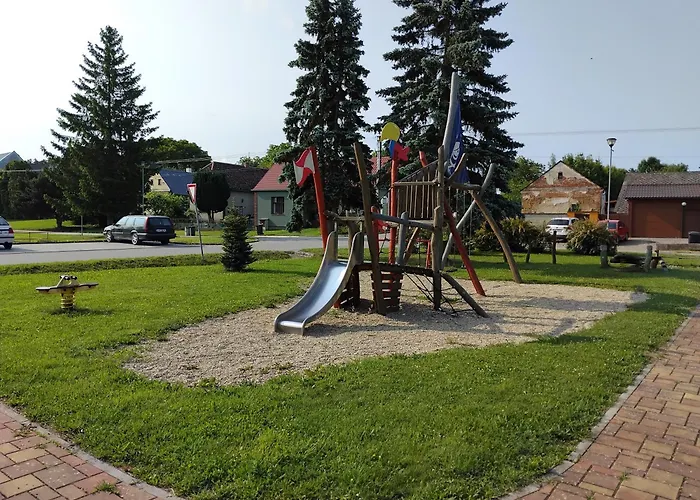 Podoli U Bouzova * Bouzov